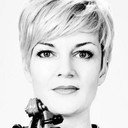 Chereene Allen als Herself - Violin