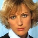 Martina Šmuková als Female Czech Cop