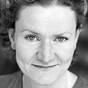 Madeleine Brolly als Courtroom Clerk