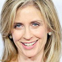 Helen Slater als Laura Turner