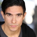 Taylor Montana Catlin als Officer Landon
