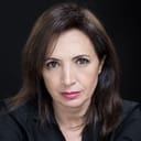 Inés Sájara als Medical Examiner
