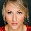 Maya Grant als Sian