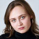 Claud Hernández als Anna