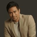 Sam Milby als Kevin Robles