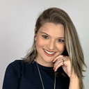 Karize Brum als Inês