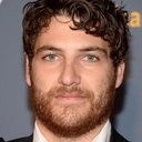 Adam Pally als Artie Kornfeld