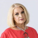 Carmen Ionescu als Elena