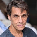 Didier Vinson als Doctor Buot