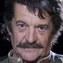 Balázs Galkó als Jeno