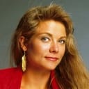 Theresa Russell als Jennifer "Jenny" Hudson