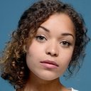 Antonia Thomas als Naomi Rosenbaum