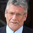 Neil Wallis als Self