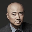 徐峥 als Olympic TV Host (segment "The Champion")
