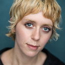 Natasha Biggs als Mia
