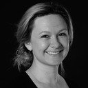 Frida Beckman als Sabine
