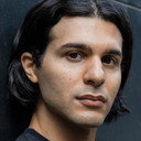 Benjamin Radjaipour als Kian Amini