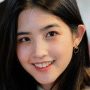 วิชญาพร จิรเวชสุนทรกุล als Praew / "Preawpreaw"