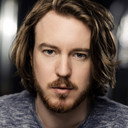 Thomas Beatty als Robert McCrae