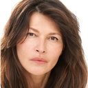 Karina Lombard als Linda
