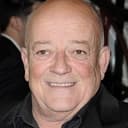 Tim Healy als Tommy Skinner