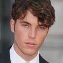 Tom Hughes als Jimmy Kincade