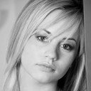 Bryony Seth als Jaz Nerini