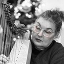 Edie Hill als Old Woman