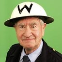 Bill Pertwee als Fire Chief