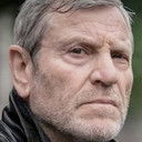 Ferruccio Viotti als Father Jeremy