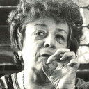 Françoise Berd als Sister Thérèse