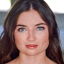 Eden Campbell als Art Show Patron