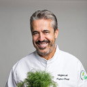 Siegfried Kröpfl als Self - Award-winning Vegan Chef