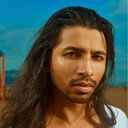 Akash Inti als Dom
