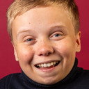 Lenny Rush als Val
