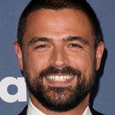 John Gidding als Self - Host