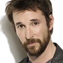 Noah Wyle als Avril Aaronson