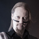 Petri Lindroos als Self