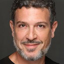 Toprak Sergen als Ali Sümer