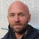 Joakim Sällquist als Officer