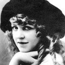Alma Hanlon als Jessie Wilson