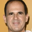 Marcus Lemonis als D.E Shaw