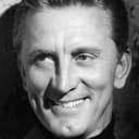 Kirk Douglas als Dr. Rolf Pedersen