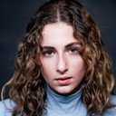 Alinda Yamaci als Schülerin