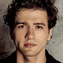 Alex Fitzalan als Harry Bingham