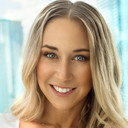 Caitlin Patricia Weiler als Denise Fortin