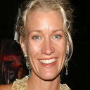 Diane Gaidry als Simone Bradley
