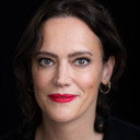 Marieke Dilles als Naomi Waldack