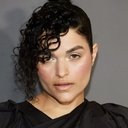 Eve Harlow als Goth Girl
