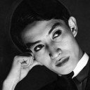 美輪明宏 als Mrs. Moro (voice)